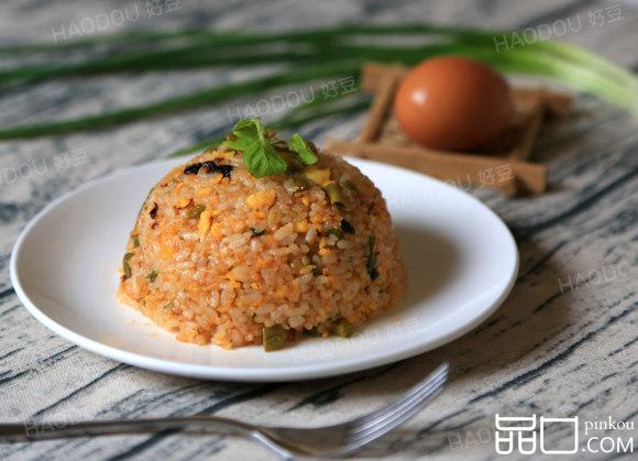 酸豆角蛋炒饭