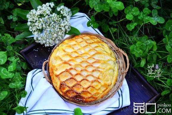 菠萝酱拉网花包