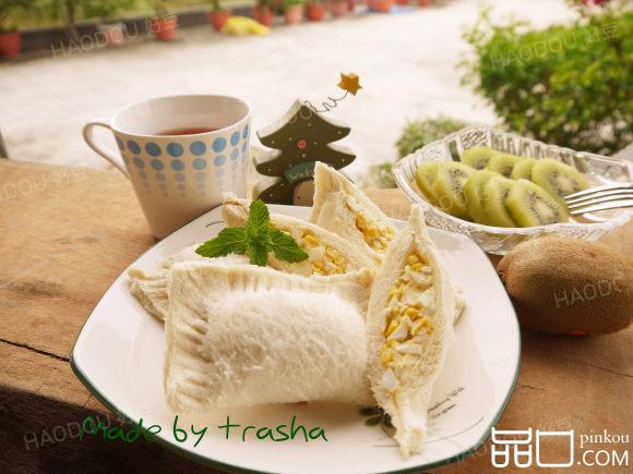 玉米蛋沙拉土司