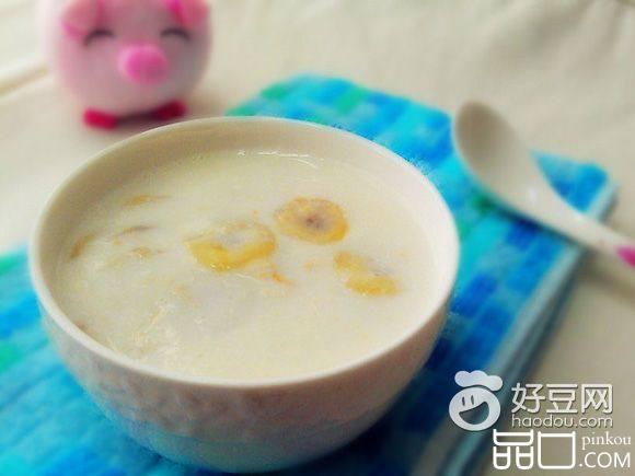 香蕉牛奶燕麦粥