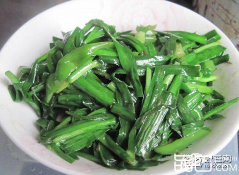 韭菜炒青椒