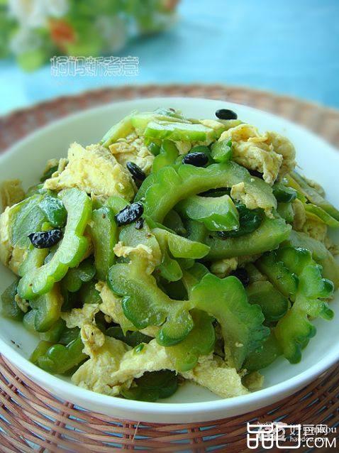 豆瓣苦瓜炒鸡蛋