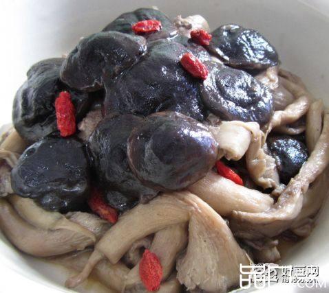 黑白双菇烩