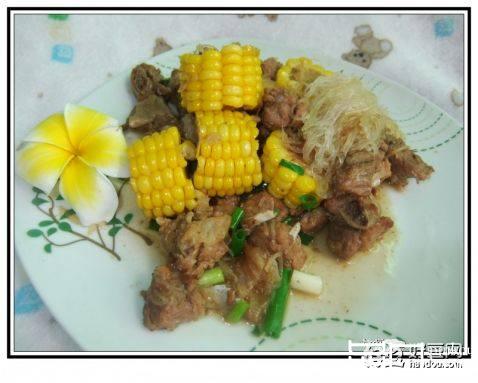 排骨粉丝炖玉米