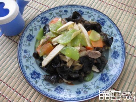 莴笋炒豆干