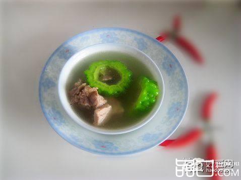 排骨苦瓜汤