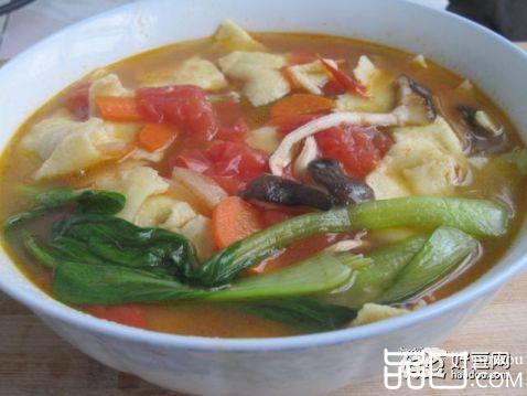 油菜香菇西红柿面片汤
