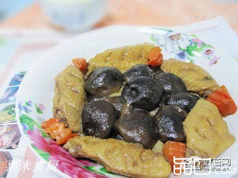 香菇炖鸡翅