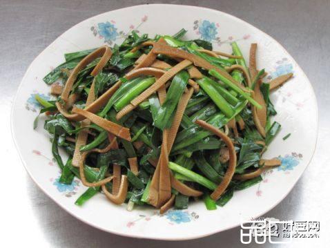 五香豆腐丝炒韭菜