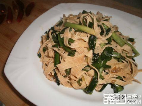 干豆腐炒韭菜