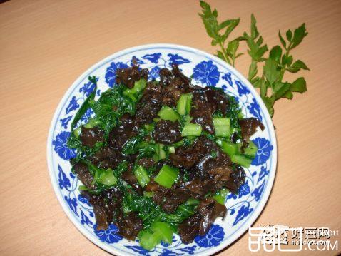 黑木耳炒芥菜