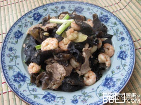 鲜虾仁炒黑木耳