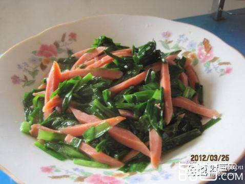 香肠炒韭菜