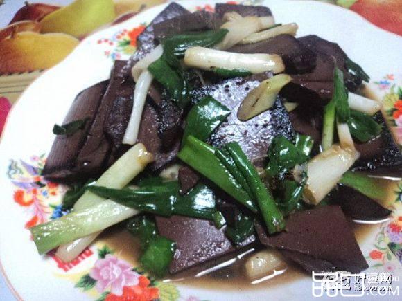 小葱炒猪血