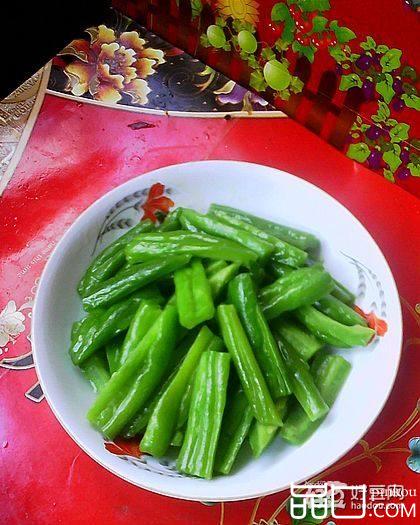 翠绿苦瓜