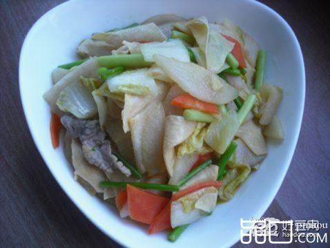 豆腐皮炒合菜