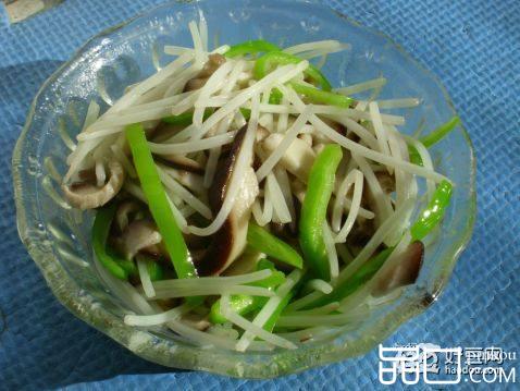香菇青椒炒银芽