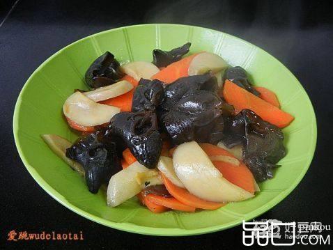 黑木耳炒杏鲍菇