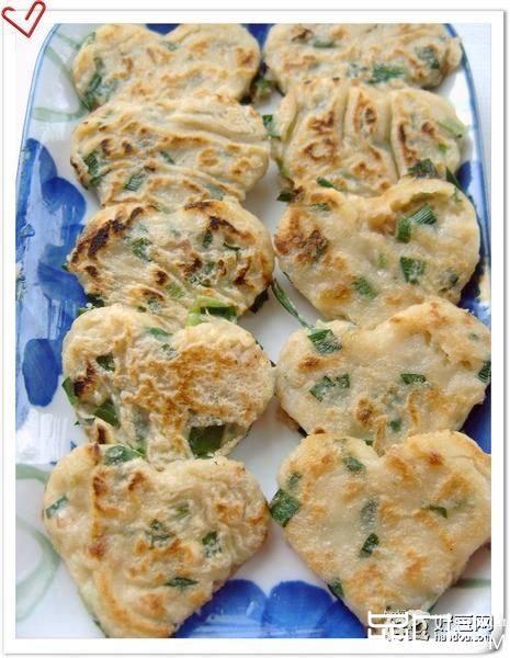韭菜肉末葱煎饼