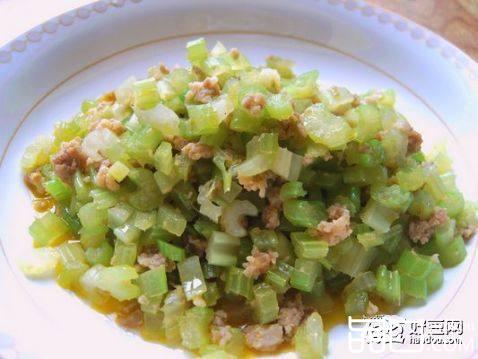 肉末炒芹菜