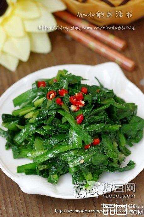 纯绿色素炒韭菜