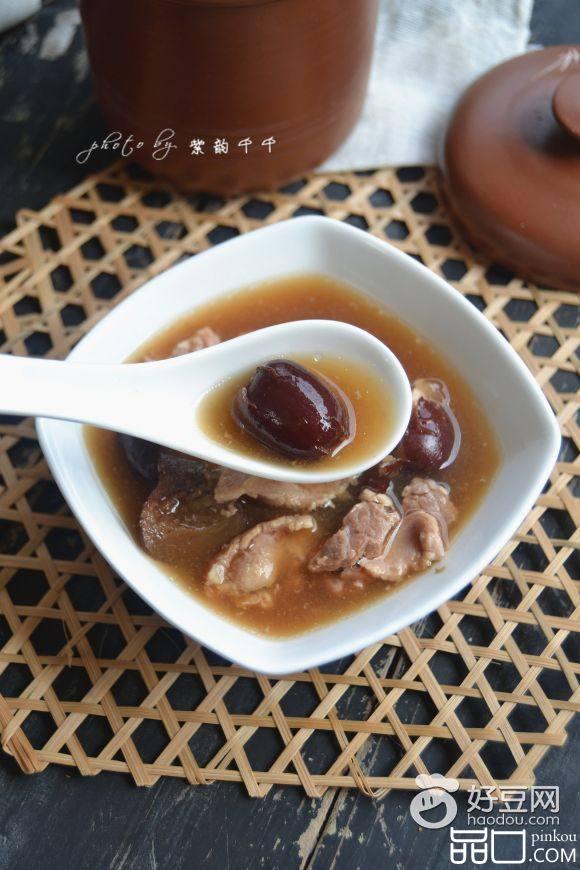 红枣瘦肉炖阿胶