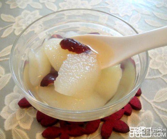 冰糖红枣炖雪梨
