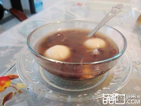 鲜百合汤圆红豆沙