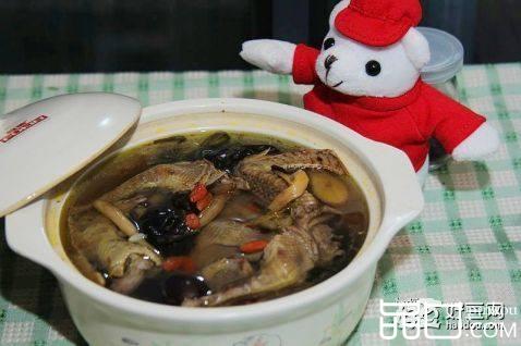 营养美味鸽子汤