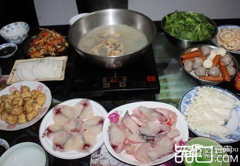 鸡汤火锅