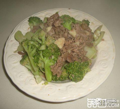 西蓝花炒牛肉
