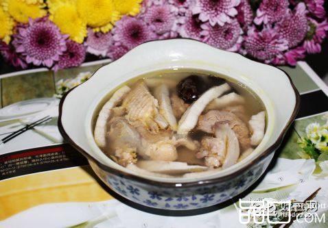 清甜椰子鸡汤