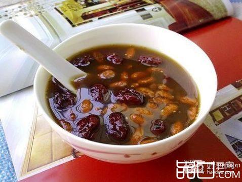 阿胶红枣糖水