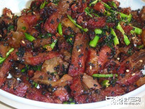 煸炒香菜牛肉