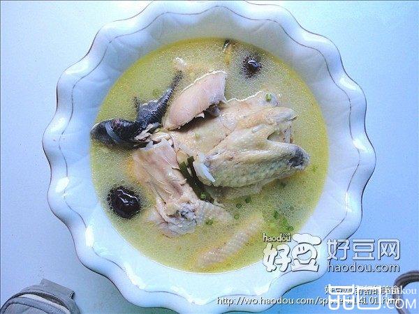 红枣黄芪鸡汤