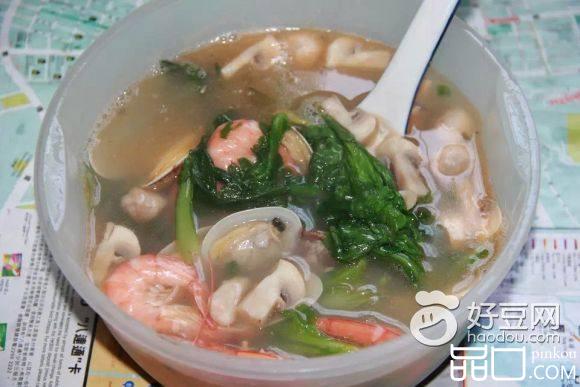 口蘑筒蒿海鲜汤