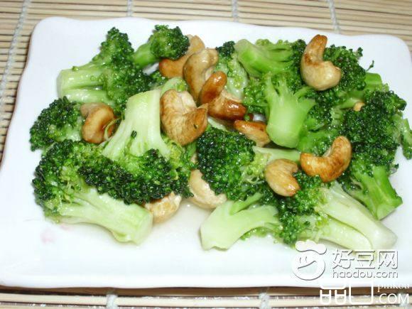 腰果炒西兰花