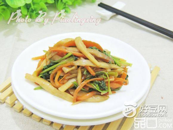 香菜胡萝卜炒杏鲍菇