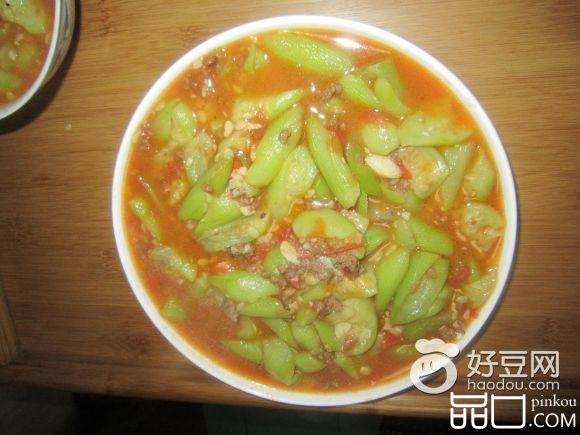 西红柿肉末烩丝瓜