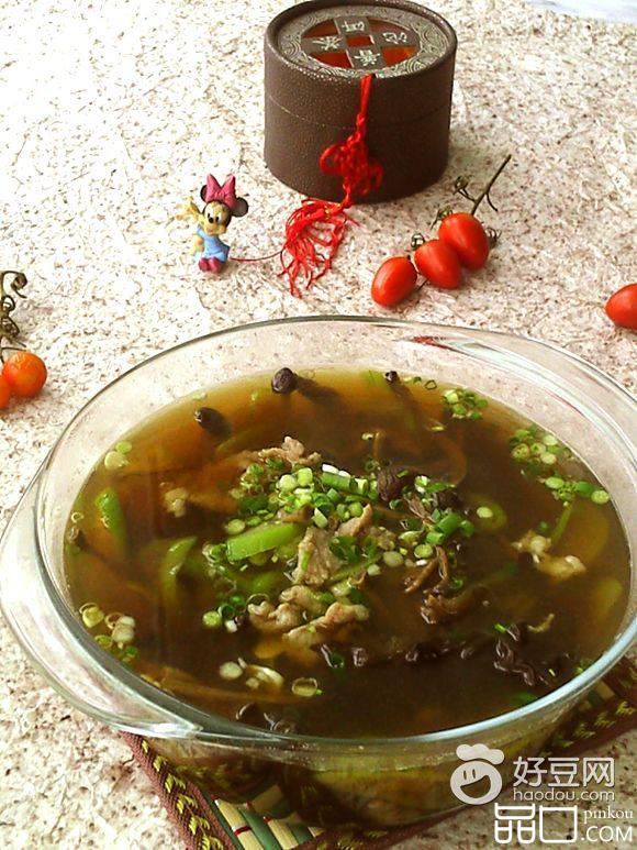 茶树菇丝瓜肉片汤