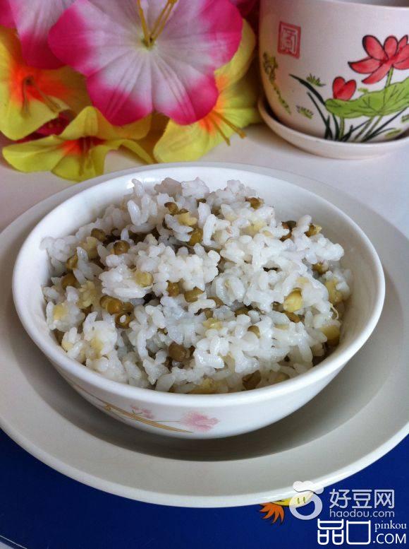 绿豆蒸米饭