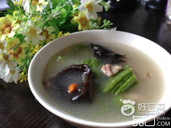 丝瓜木耳大骨汤