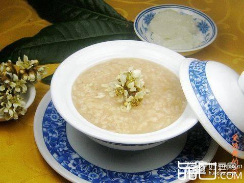 枇杷花糯米粥