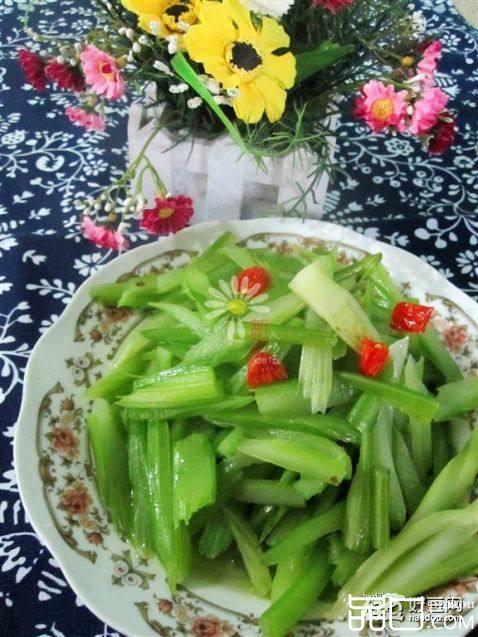 清炒西芹