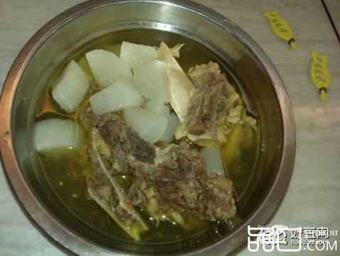 牛排萝卜汤