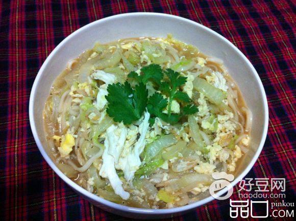白菜虾皮面条汤