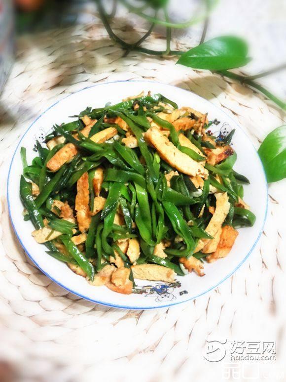 扁豆丝炒豆腐