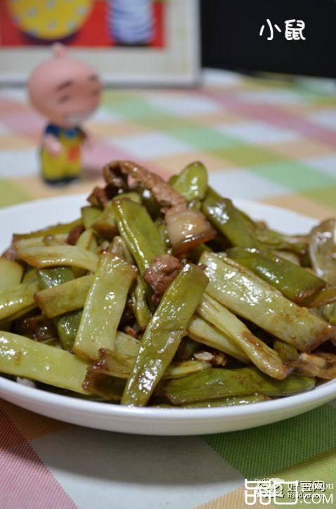 农家肉焖扁豆