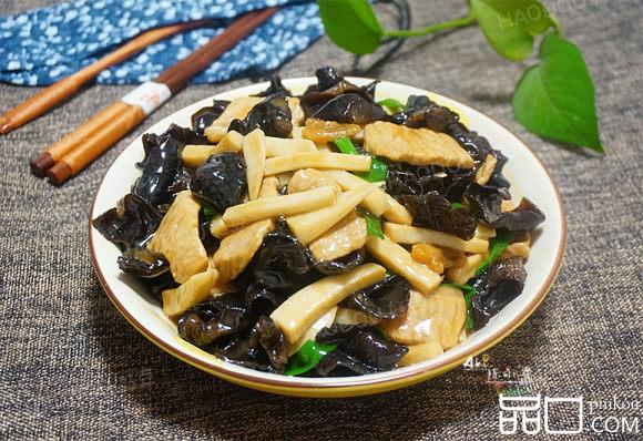 木耳杏鲍菇炒肉