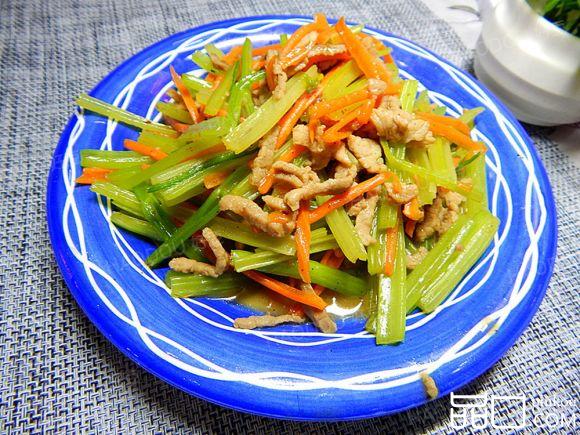 水芹菜炒肉丝